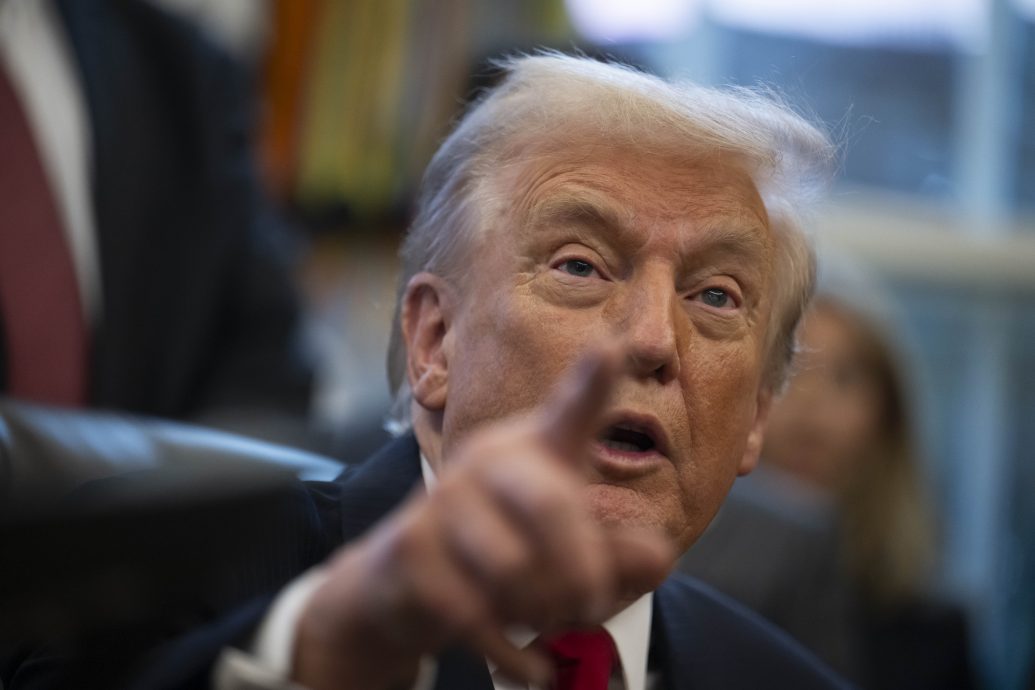 特朗普称国际生对美大学有益 削减人数将破坏高校体系