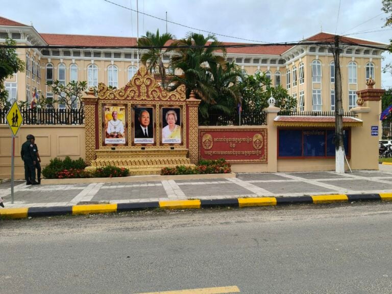 犯罪团伙柬埔寨法院外持枪劫囚　电诈主犯被抓回