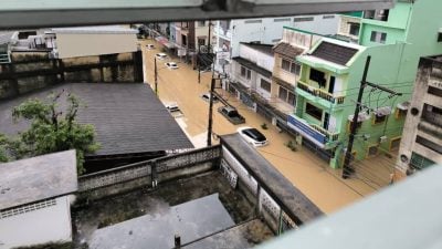 独家｜大水灾车泡水滞留合艾 怡灾民：无断粮仍等救援