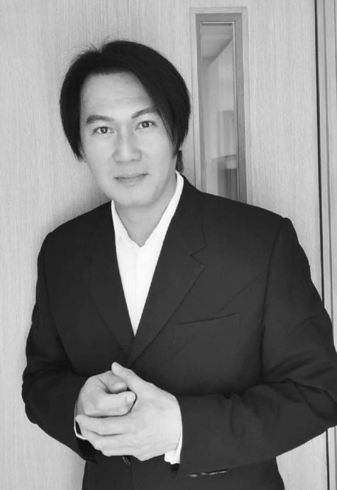 甄志强遗孀公布丧礼安排 11月16日举行家奠追思