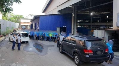 电池厂80％工人竟是非法移工！森州移民局突击逮捕184人