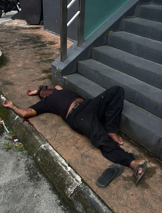 男子摔倒受伤 拨999救护车一小时才到