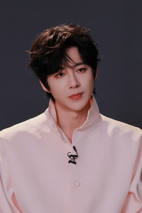 直播时被私生来电骚扰 刘宇宁无奈拒接：我已习惯