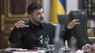 泽连斯基：乌将出口武器 选址德国丹麦设办事处