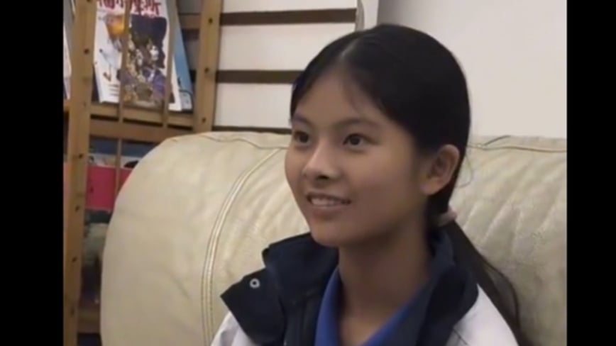 看世界）深圳14岁男生杀害女同学被判无期