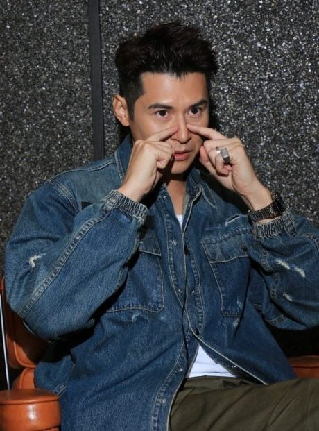 眼睛突剧痛充血 陈家乐险盲停工5个月