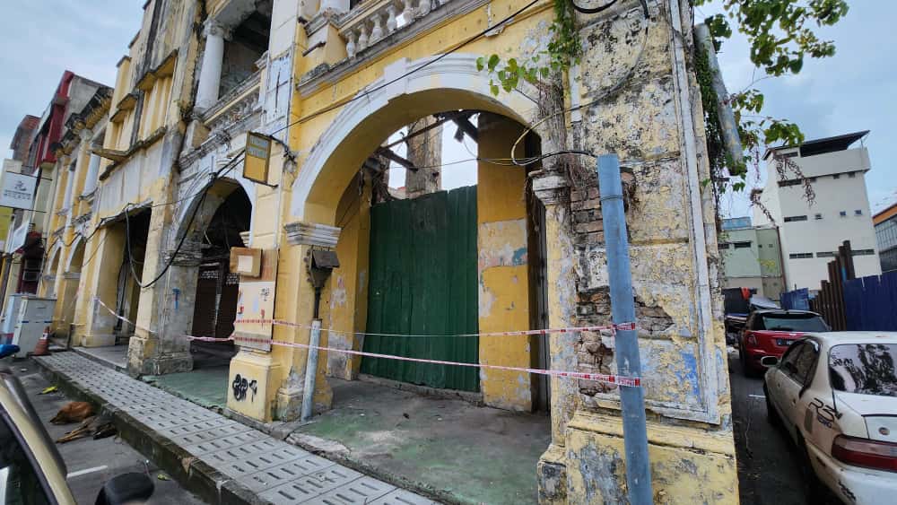 硬手段奏效！芙蓉市区荒废店屋业主陆续清理