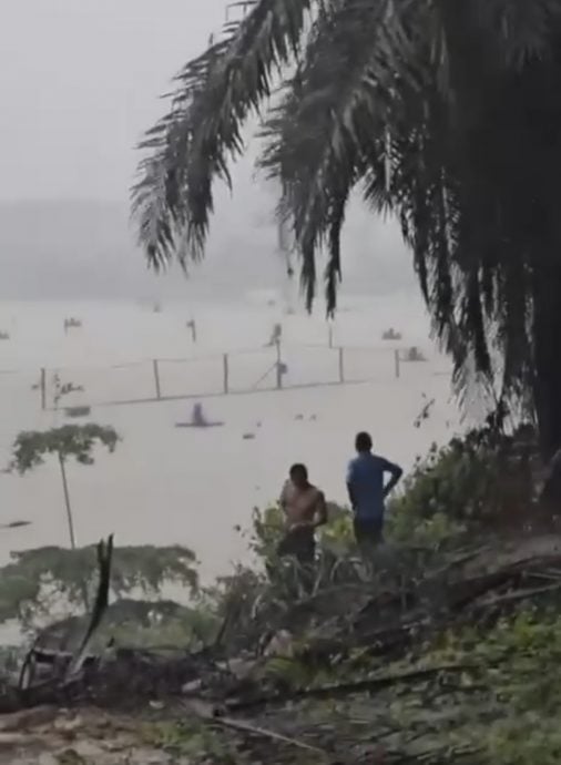 突发大水灾 心血随水漂走 曼绒海产养殖损失惨重