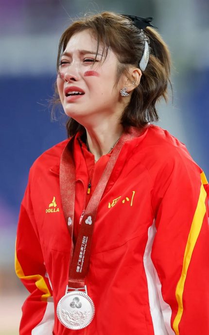 第15届中国全运会| 16岁之龄独揽短跑双金  陈妤颉风云人物