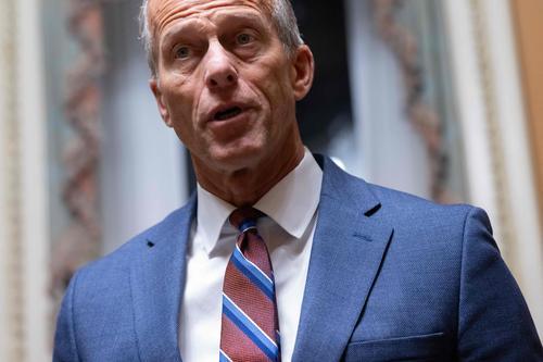 美参院通过法案将送众院 史上最长政府停摆有望本周结束