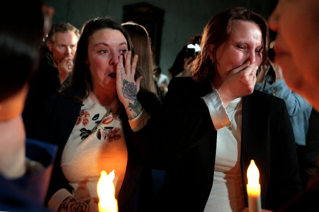 美国会压倒性通过要求公开爱泼斯坦案文件  受害人指特朗普“国家级耻辱”  