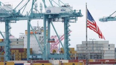 美暂停对华301调查 中方紧随暂停反制