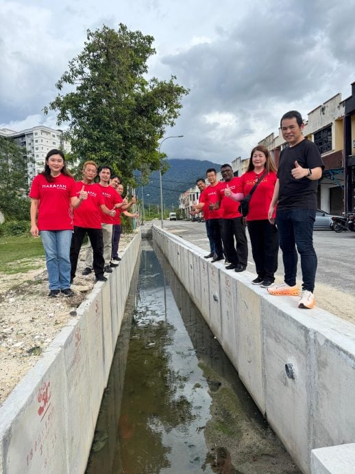 耗资40万令吉 金宝新旧街场提升排水铺路