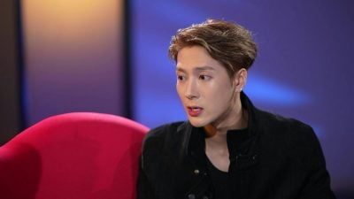 视频| 王嘉尔自爆曾烂醉睡街  为职业需求做医美整骨