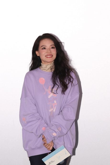 舒淇北京首映搞哭陈坤 冯德伦隔空挺老婆送飞吻