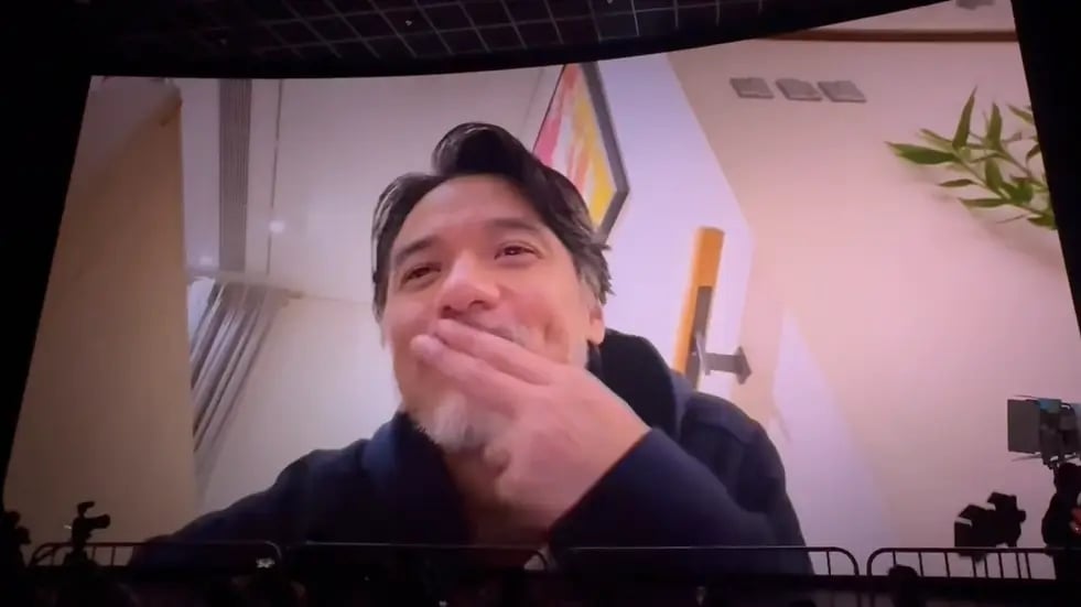 舒淇北京首映搞哭陈坤 冯德伦隔空挺老婆送飞吻