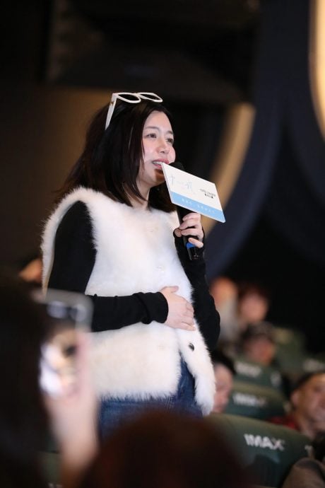 舒淇北京首映搞哭陈坤 冯德伦隔空挺老婆送飞吻