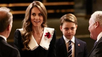 英国乔治王子首次出席悼念阵亡士兵活动