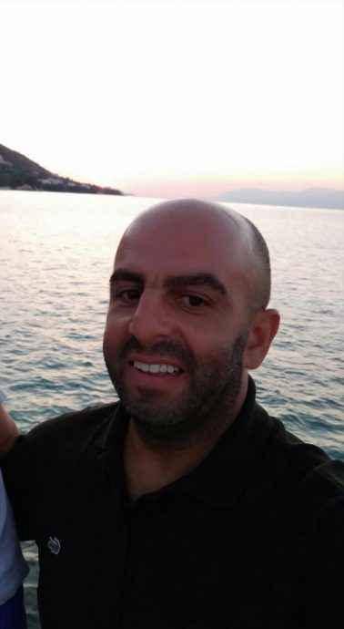 英国列车刺人案中勇护乘客 “英雄”职员伤愈出院