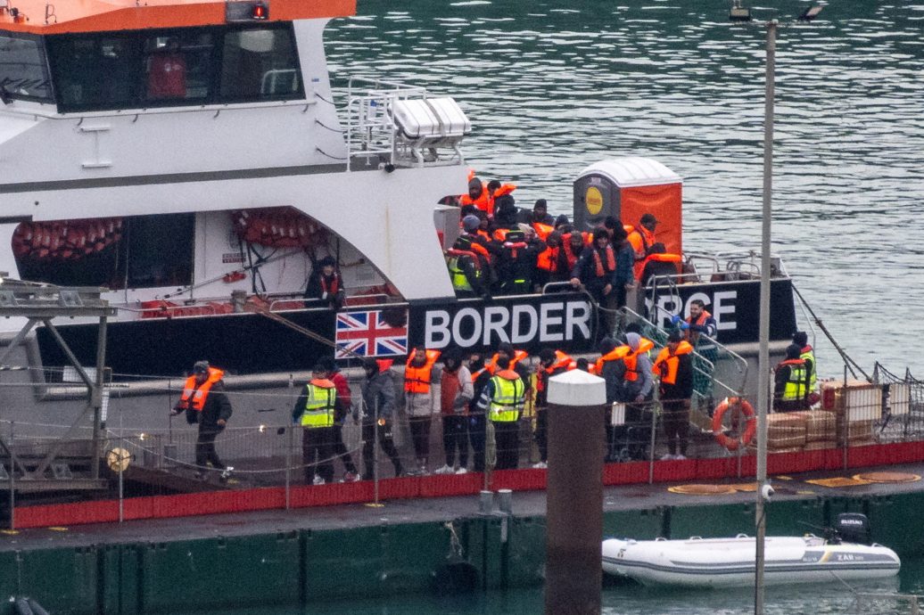 英国宣布现代史上最大规模庇护政策改革 难民居留等待期延长至20年