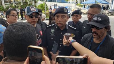 英迪拉“正义行”结束 警：若违规将依法处理