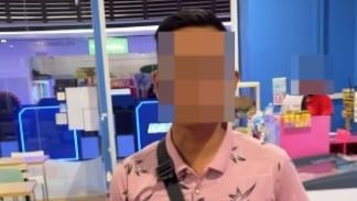 落下孩子2小时去吃饭 大意父亲被路人痛骂