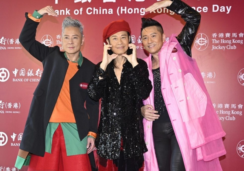 蔡一杰帮忙救火兼报警 获草蜢颁好市民奖