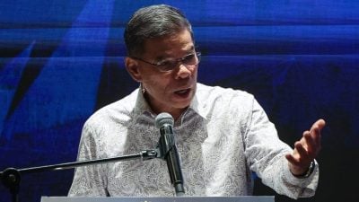 薪资低不是贪污借口 · 赛夫丁：内政部严打入境贪腐