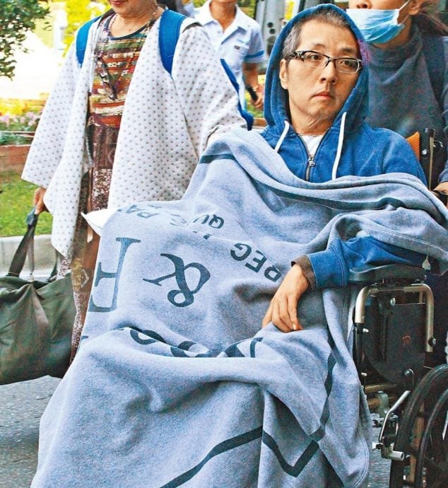 袁惟仁“白血球指数偏高”挂急诊 前妻和儿子反应曝光