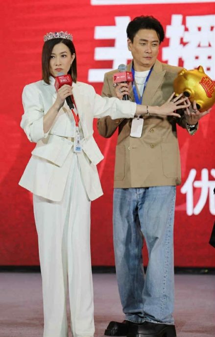 被佘诗曼嫌“贱格” 黄宗泽靠煲汤获原谅