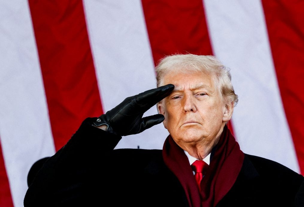 被问及中国大使威胁“斩首”高市｜特朗普：盟友比中国更爱占美国便宜