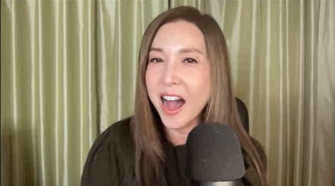 视线被灰黑色屏障遮蔽 李婉华爆左眼曾失明近半年