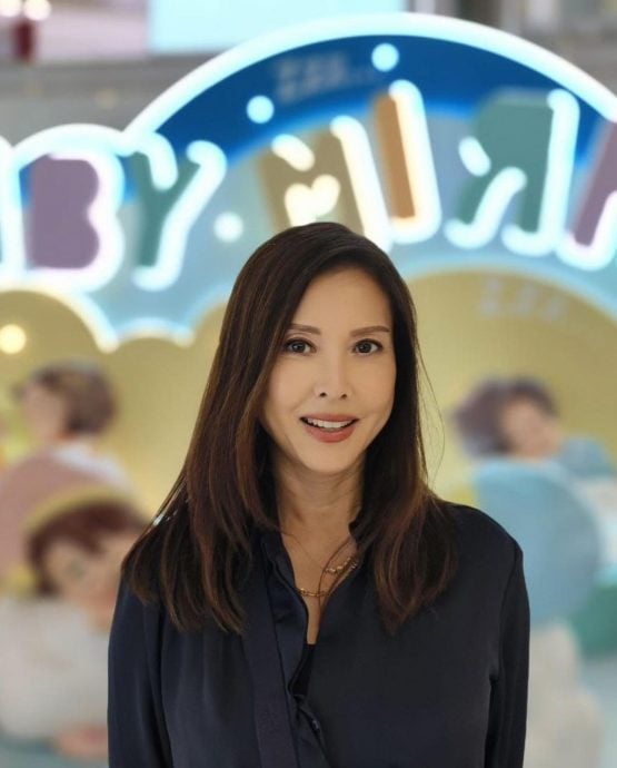 视线被灰黑色屏障遮蔽 李婉华爆左眼曾失明近半年