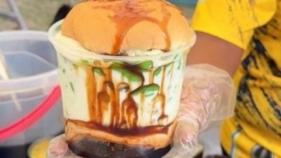 视频 | 路边摊小贩推“煎蕊汉堡” 怪奇组合引网民反弹！