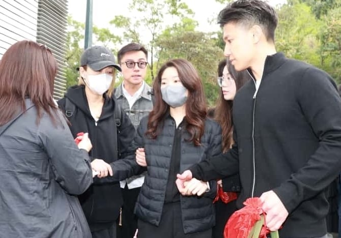 许绍雄出殡|《赌场风云》兄弟情搬到现实　欧阳震华：像剧情一样先走了