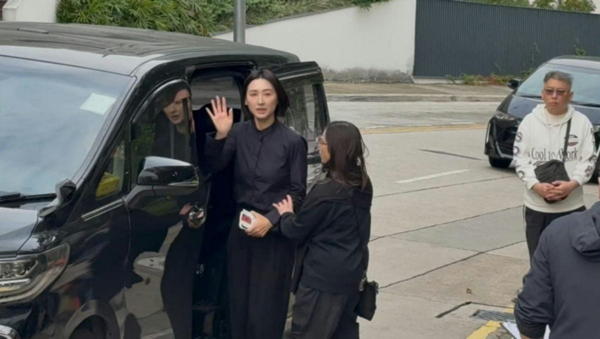 许绍雄出殡|林子祥高海宁一早到灵堂 佘诗曼哭肿眼戴墨镜送别