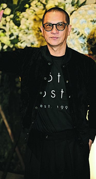 许绍雄设灵｜佘诗曼哭肿眼 苗侨伟张家辉泪忆合作往事　