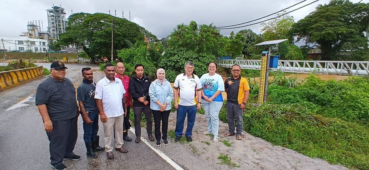 请签发-大都会:不堪风雨 煤炭山墙倒/4图