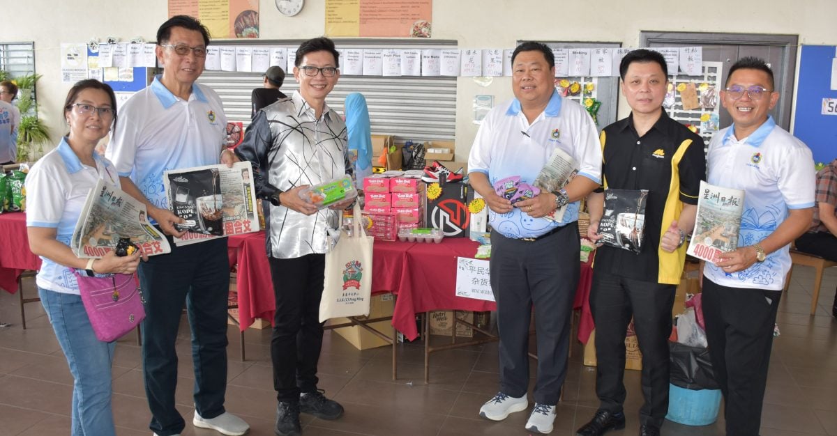 请签发-大都会/本报：直落平民华小情义嘉年华