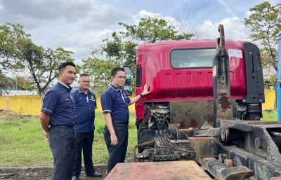 雪陆交局拍卖会  罗里7.45万成交 本季最贵 