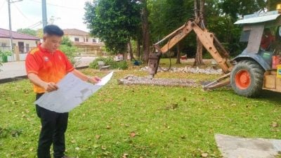 直落玻璃英达花园 小公园将改造成社区公园