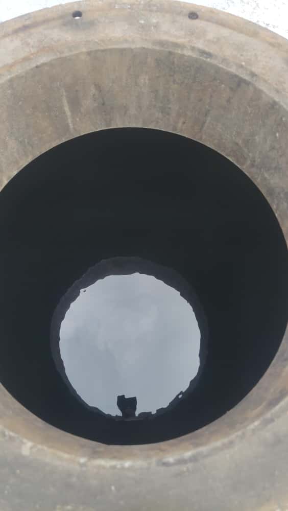 请签发－大都会/水警破获加埔非法黑油厂／3图