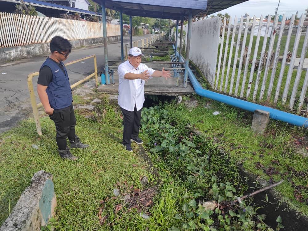 谭永福接获投诉火速行动　与市政官员实地勘察