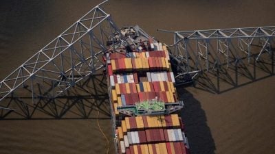 货轮撞巴尔的摩大桥  美运安会：电线松动酿祸