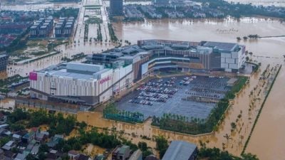 越南顺化洪患肆虐　永旺商场完好无淹　日本防灾设计受赞