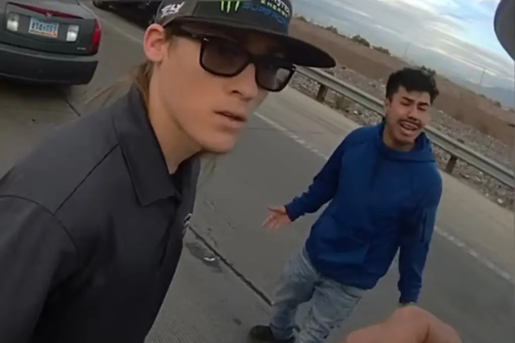 路怒争道酿枪击 随身录像曝光!11岁男童身亡 继父崩溃枪手自首