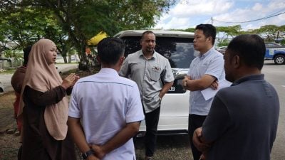 路旁摆摊阻碍交通 IM2睦邻计划促小贩搬迁