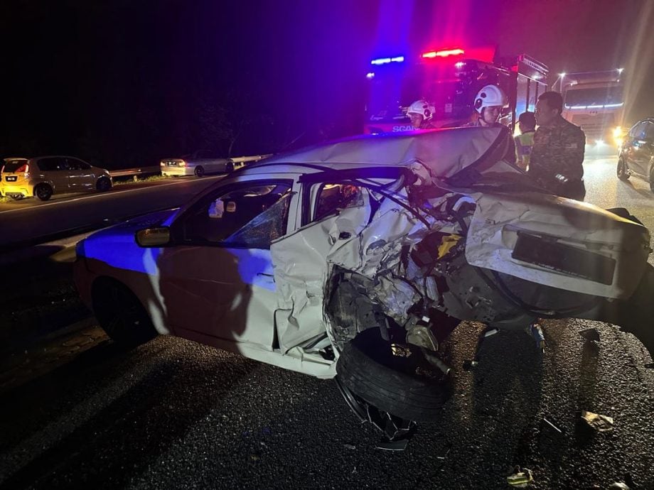 轿车遭休旅车追尾 失控撞分界堤一女子重伤