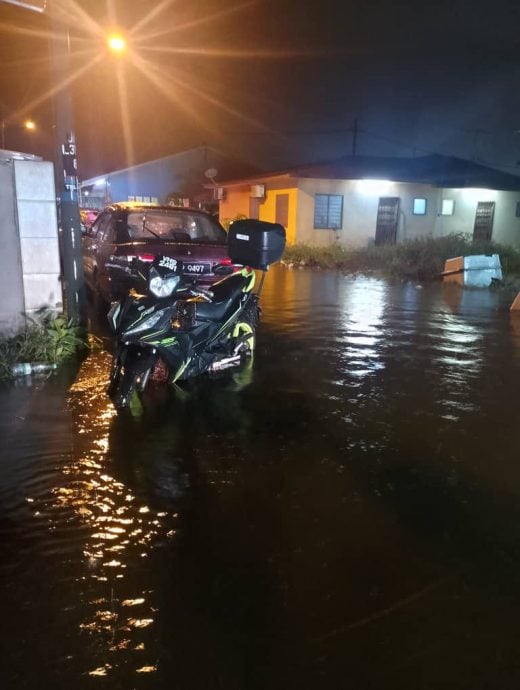 连绵夜雨 雪州多区也水灾了
