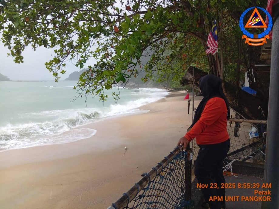 邦咯岛曼绒2海滩升红旗 民防提醒暂停水上活动